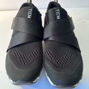 TIEM Black Athletic Cycling Sneaker Mesh W US 9 - 2-Bolt Cleat $175 Retail (A1)